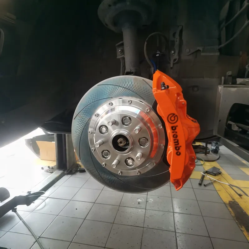 GT6 front brake caliper for Toyota Land Cruiser LC200