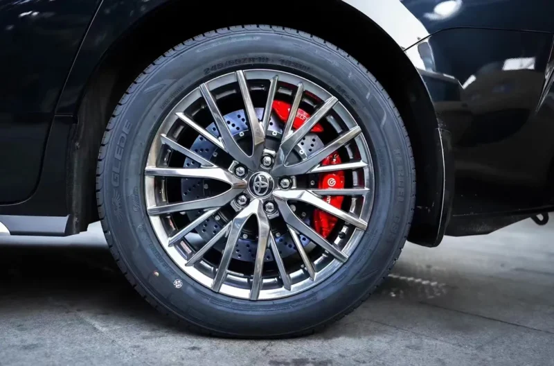 Toyota Hilux front brake kit with 345 355 or 380 mm rotors matched to wheel size