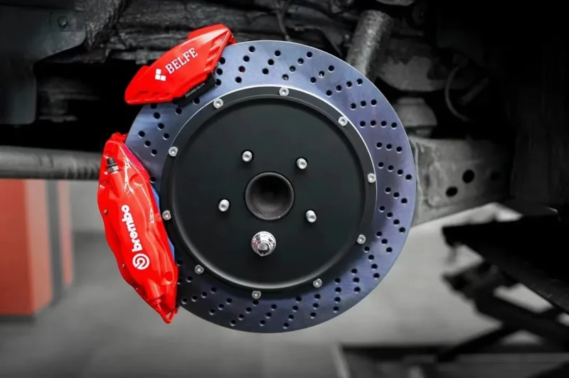 Volkswagen brake caliper kit with V6 six piston calipers and 380 mm rotors