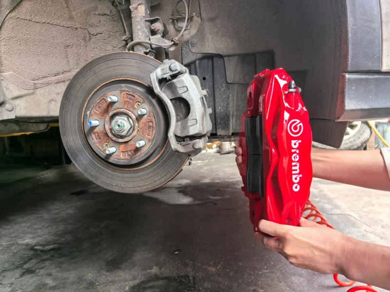 F50 4 piston brake caliper kit for RAV4 VIN checked fitment and 17 inch up wheels