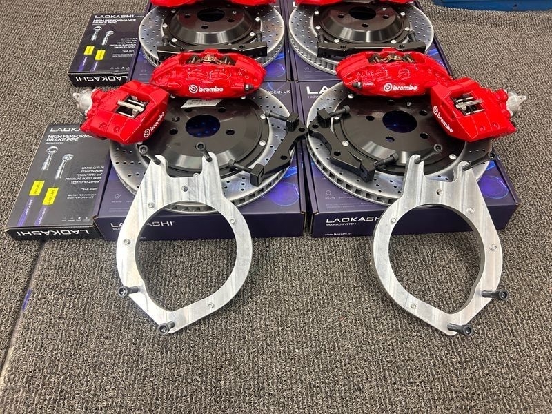 Rear brake caliper supplied with mechanical handbrake cable lever for systems where the parking brake acts directly through the rear caliper.