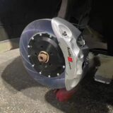 BMW X3 G01 front brake caliper kit installation guide with rotor, bracket and wheel-clearance checks